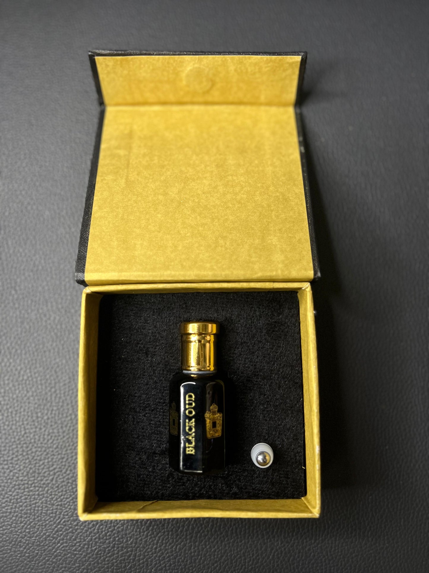 Black Oud Attar